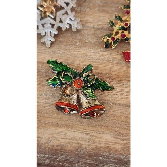 🎄 Vintage Christmas Holiday Brooch Pin Lot – Set of 7 – Festive Jewelry - Picture 2 of 16